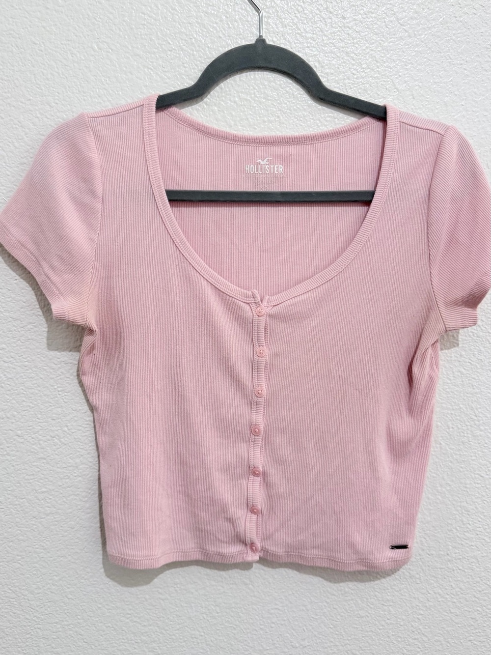 Hollister Y2K Women's Pink Ribbed Button-Front Baby Tee Crop Top